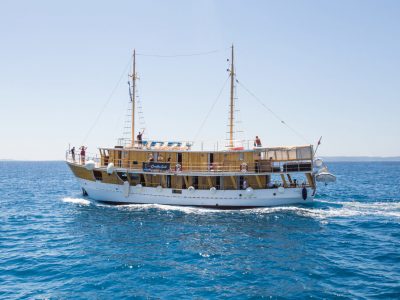 experiences_sailing_tour_day1_split_to_dubrovnik_goadventure